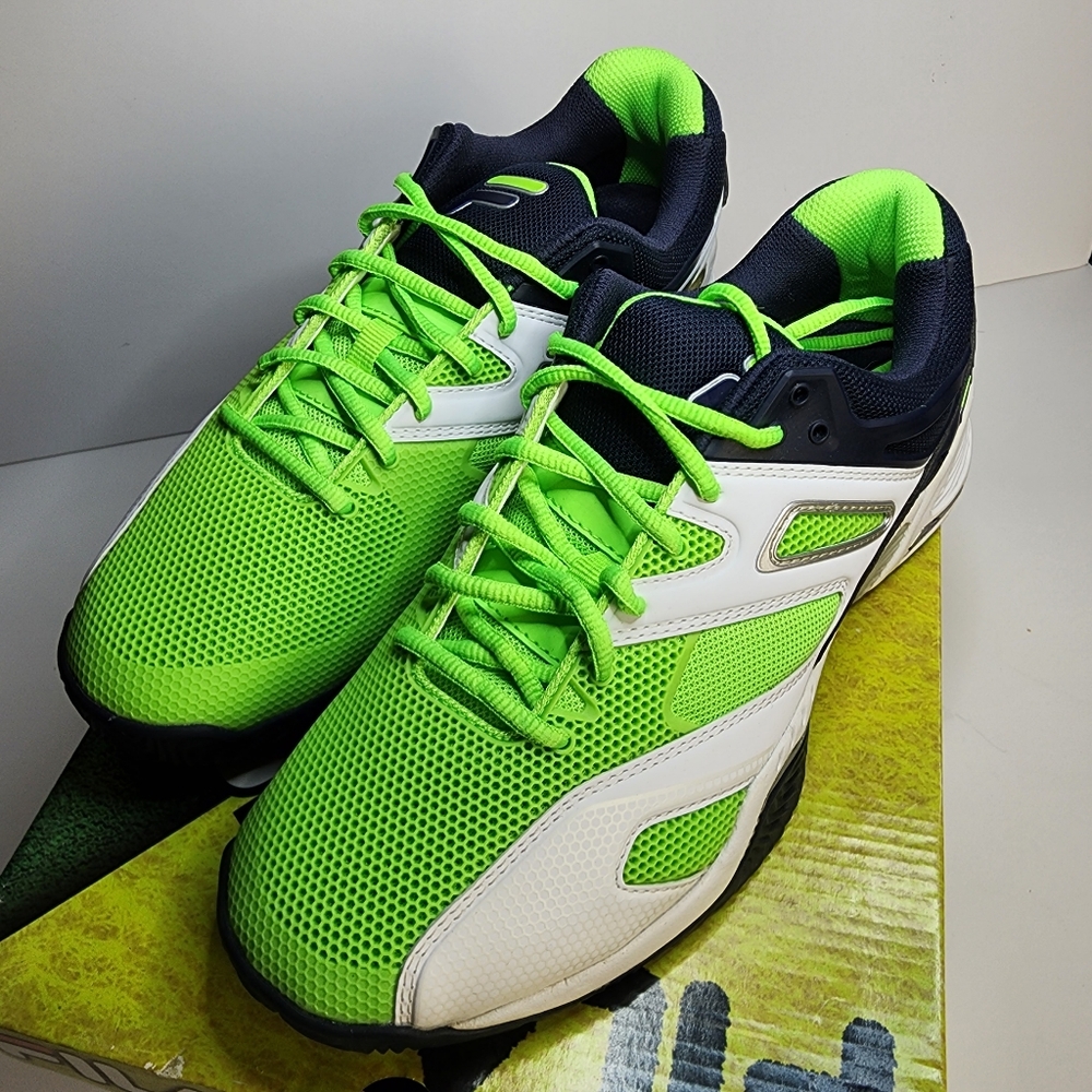 Brand New FILA SENTINEL CC Tennis Shoes - Size 9